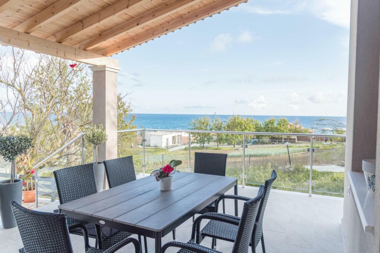 Villa Aelia Gardeno Vitaládes Dış mekan fotoğraf